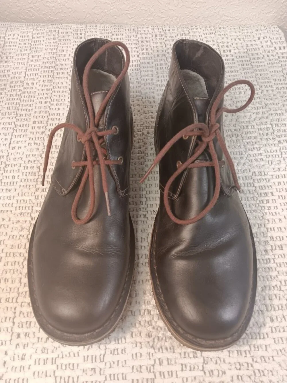 READ! UGG Australia men's 'Leighton' Leather Gum Sole Desert Chukka Boots ~11.5